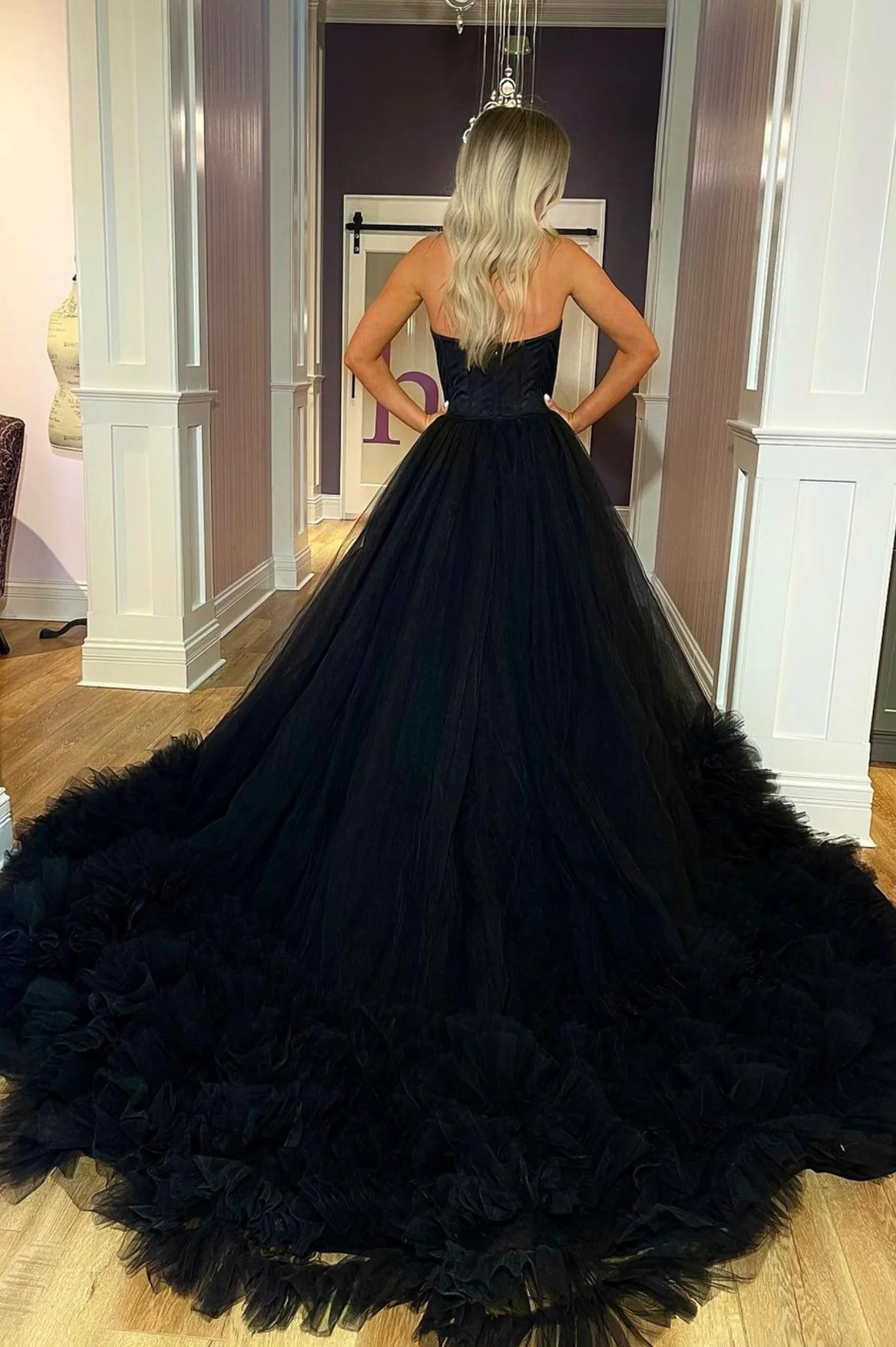 Amazon.com: Tinhulf Black Beading Tulle Puffy Women's Prom Evening Party  Dress Sweet 16 Party Gala Pageant Corset Gown : Clothing, Shoes & Jewelry